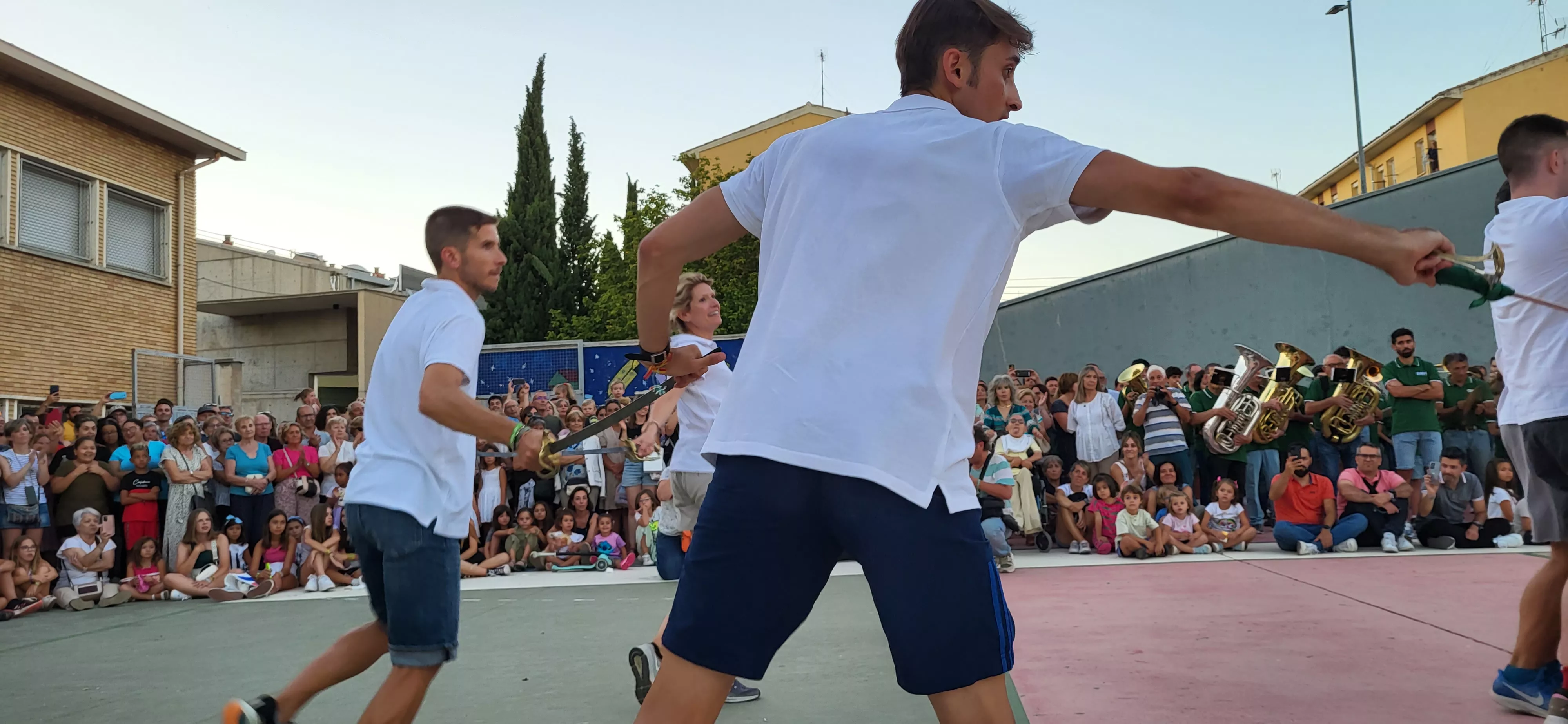 Último ensayo de los Danzantes de Huesca antes de San Lorenzo. Foto: Mercedes Manterola