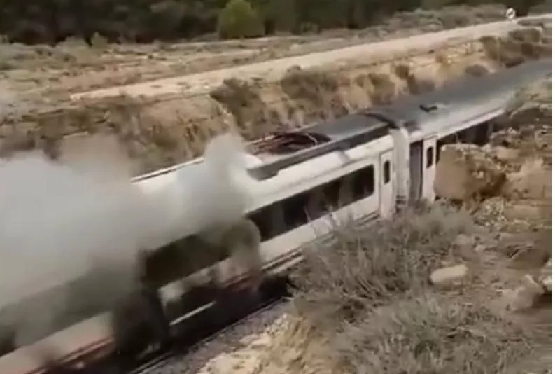Imagen del tren afectado por el conato de incendio.