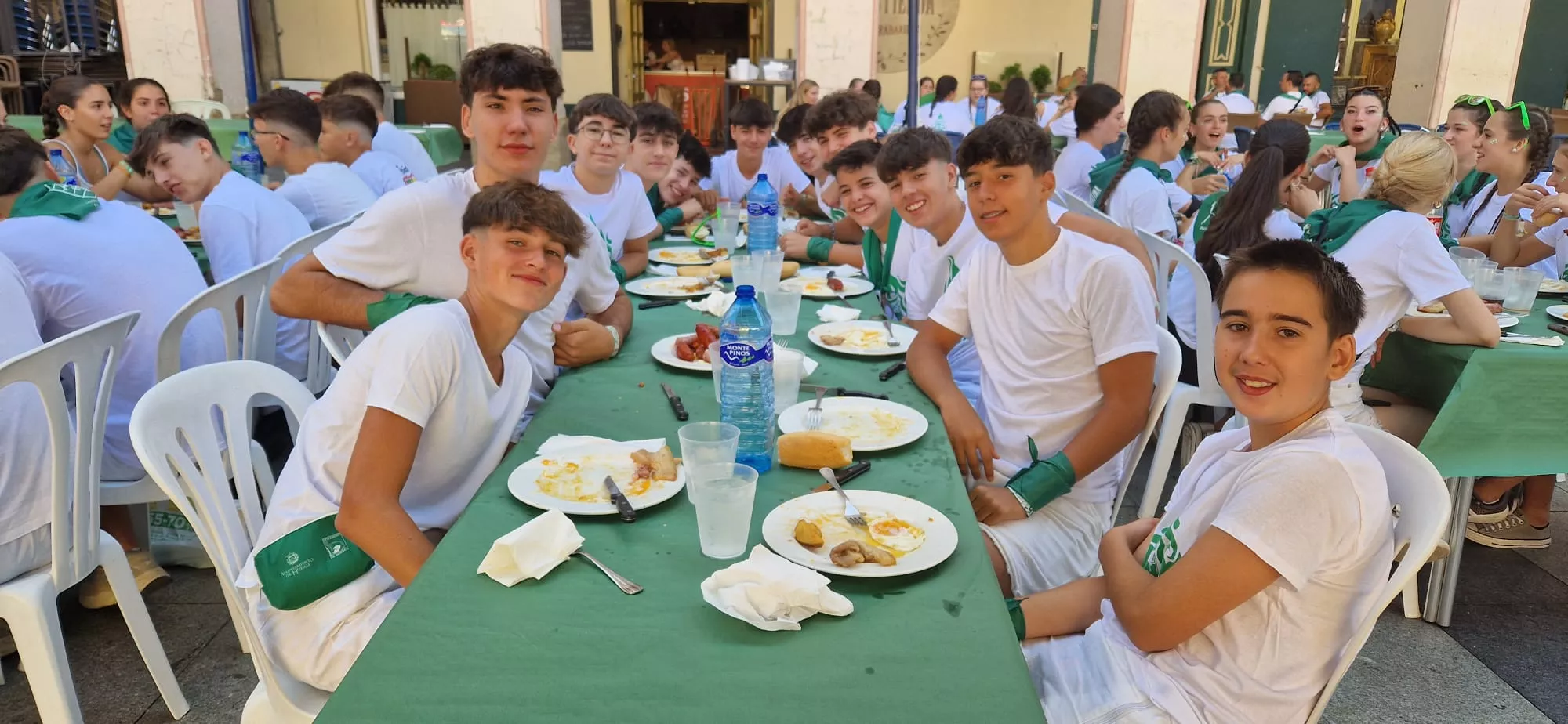 Imágenes de almuerzos de San Lorenzo