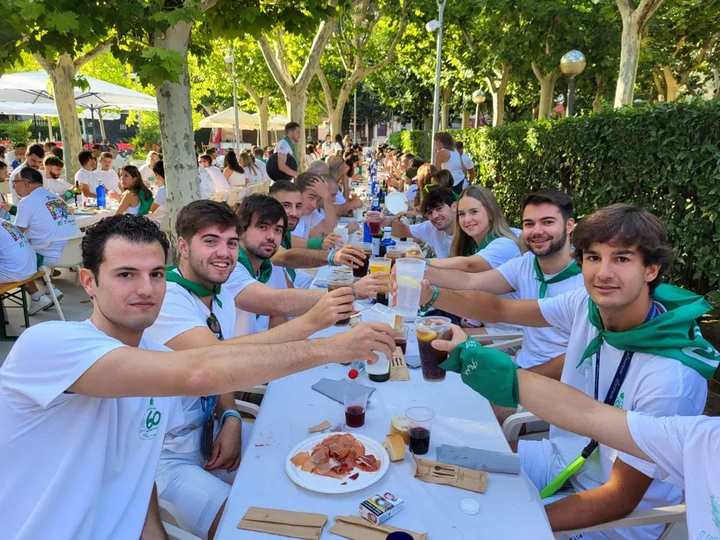 Imágenes de almuerzos de San Lorenzo