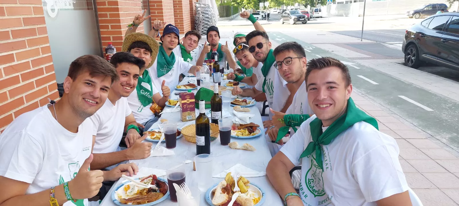 Imágenes de almuerzos de San Lorenzo