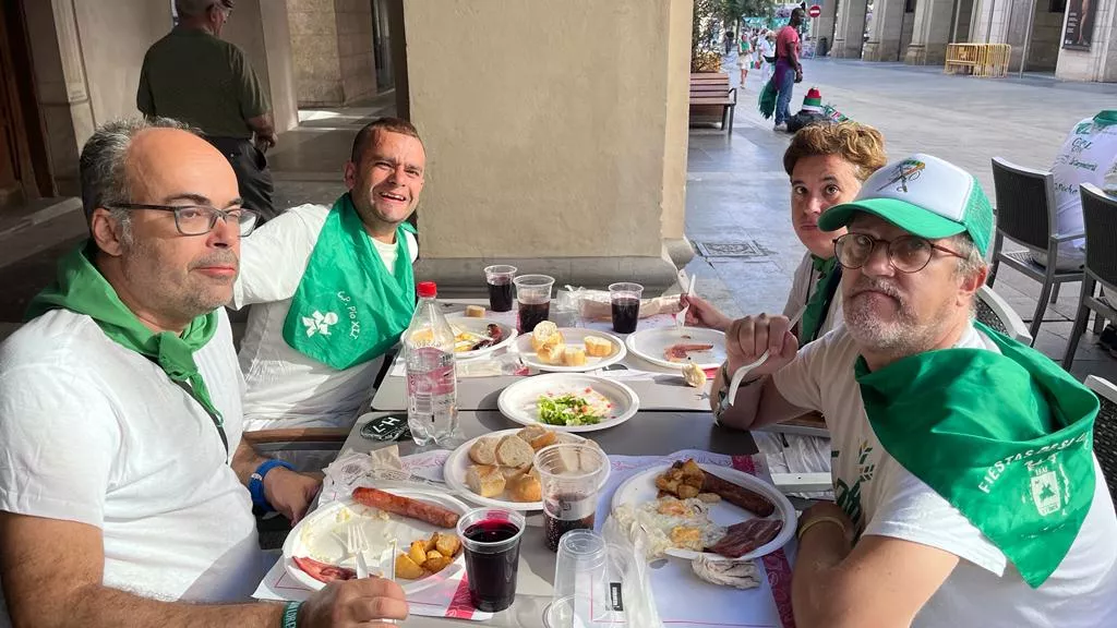 Imágenes de almuerzos de San Lorenzo