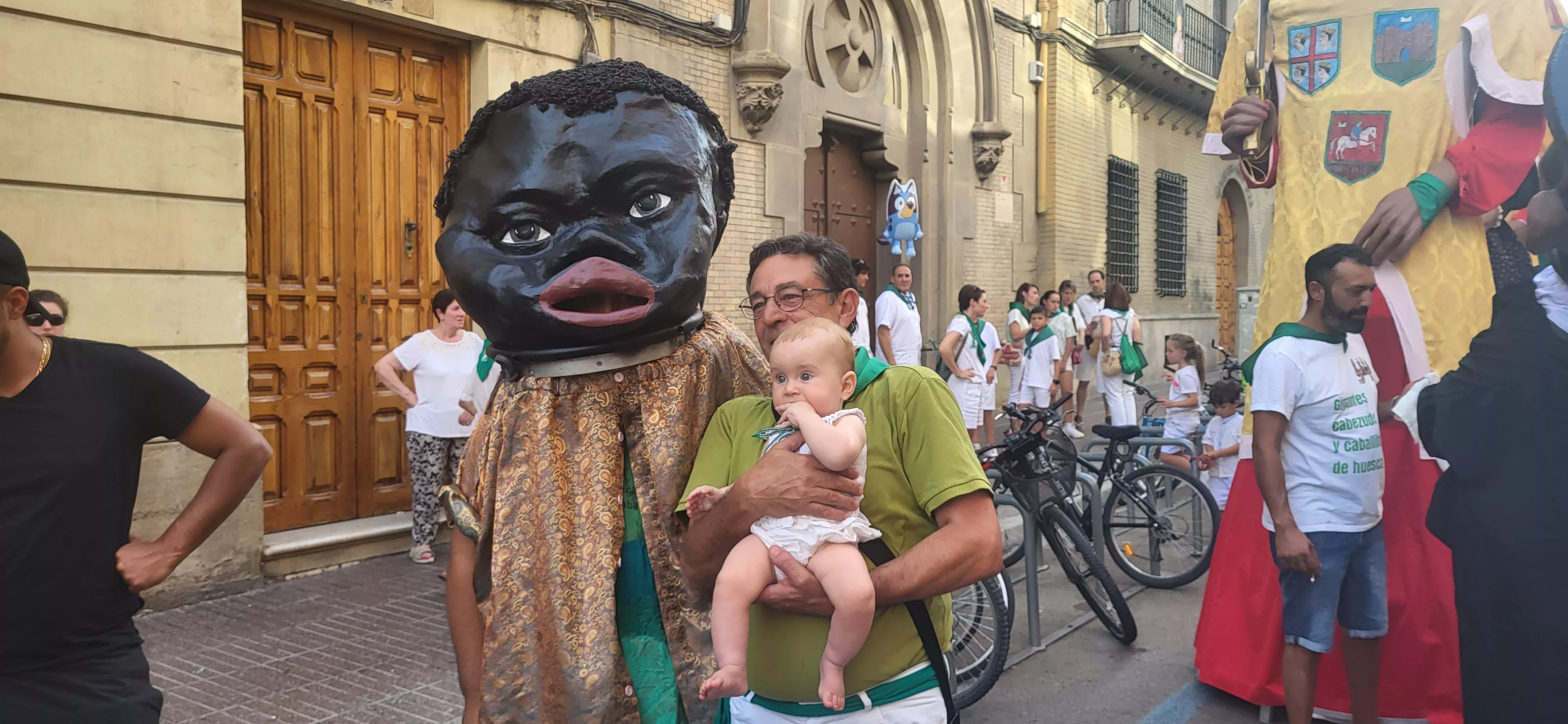  Primera salida de los Gigantes, Cabezudos y Caballicos en San Lorenzo. Foto: Mercedes Manterola