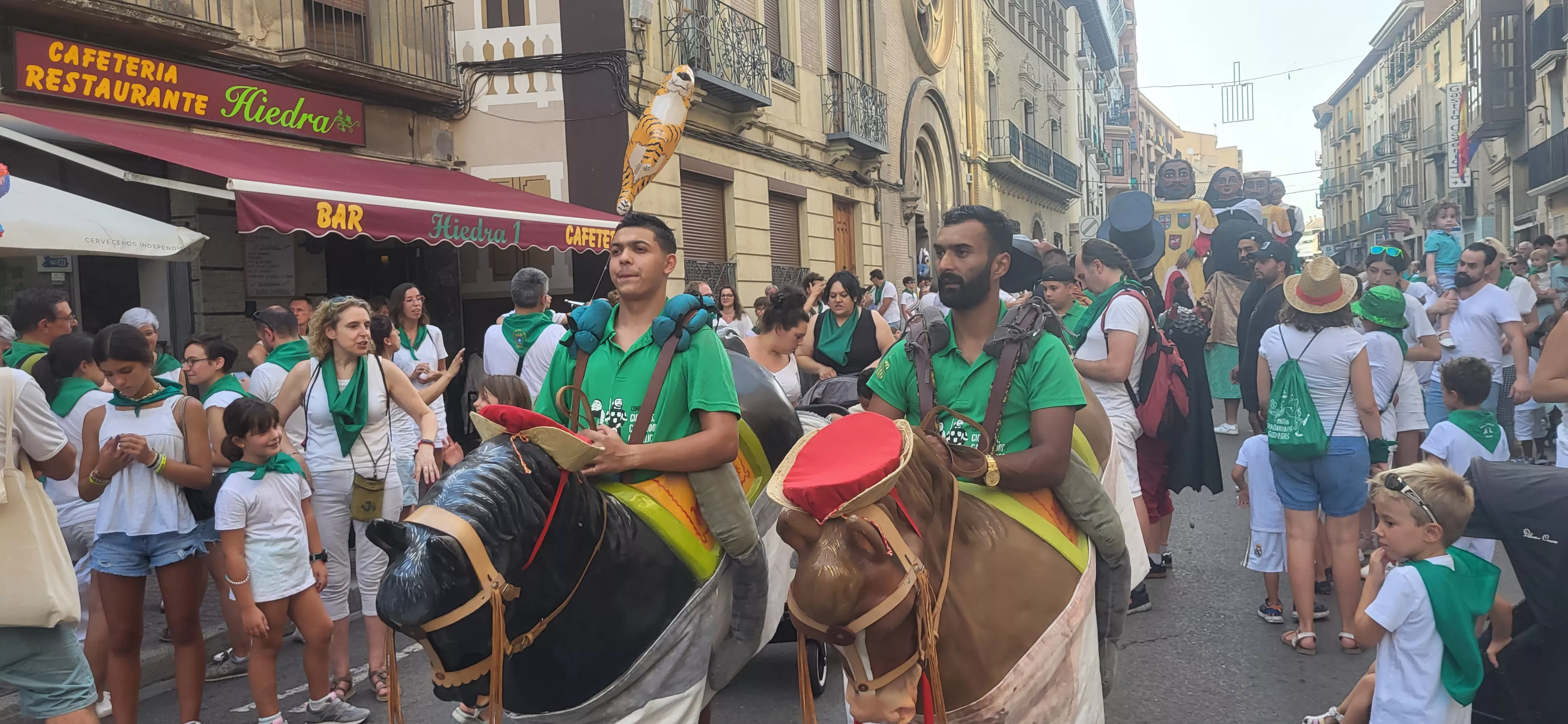  Primera salida de los Gigantes, Cabezudos y Caballicos en San Lorenzo. Foto: Mercedes Manterola