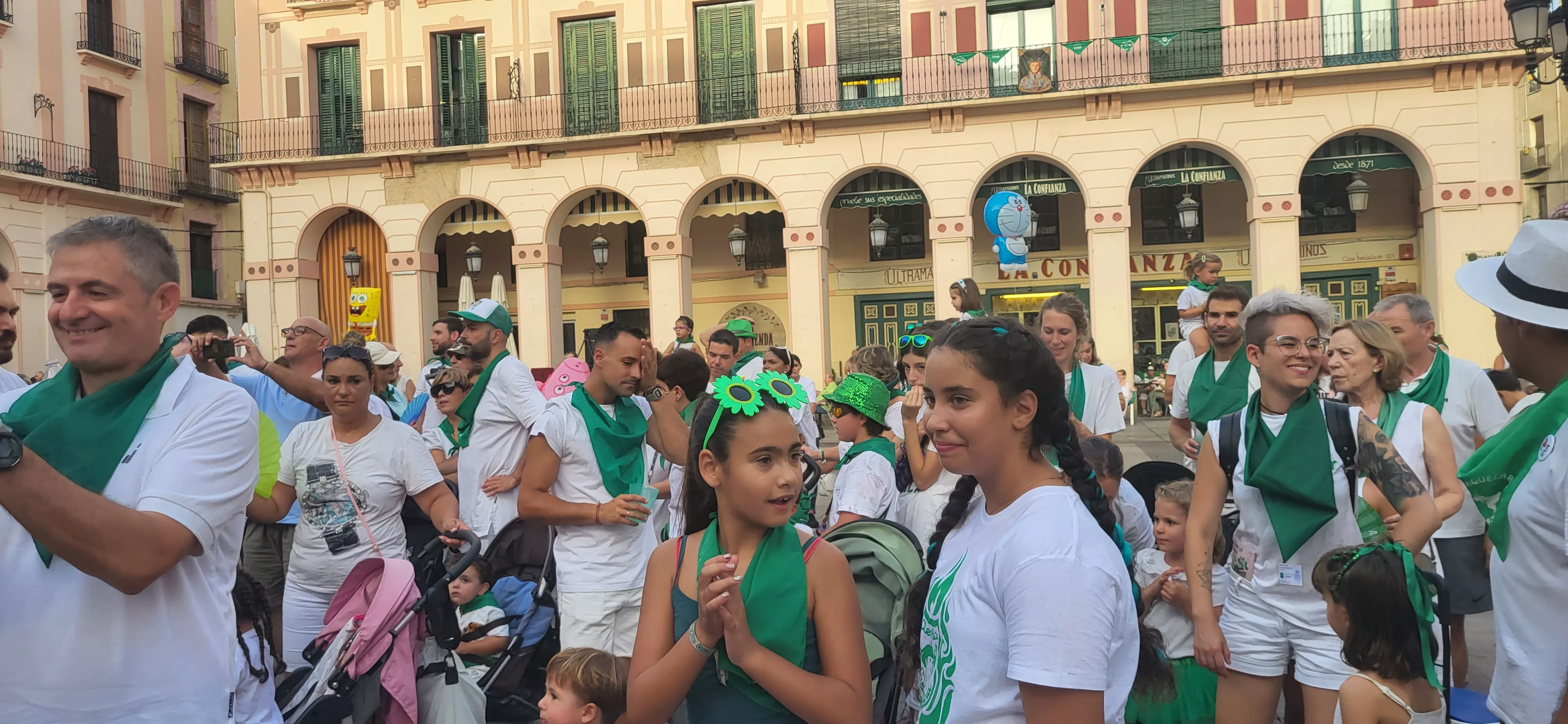  Primera salida de los Gigantes, Cabezudos y Caballicos en San Lorenzo. Foto: Mercedes Manterola