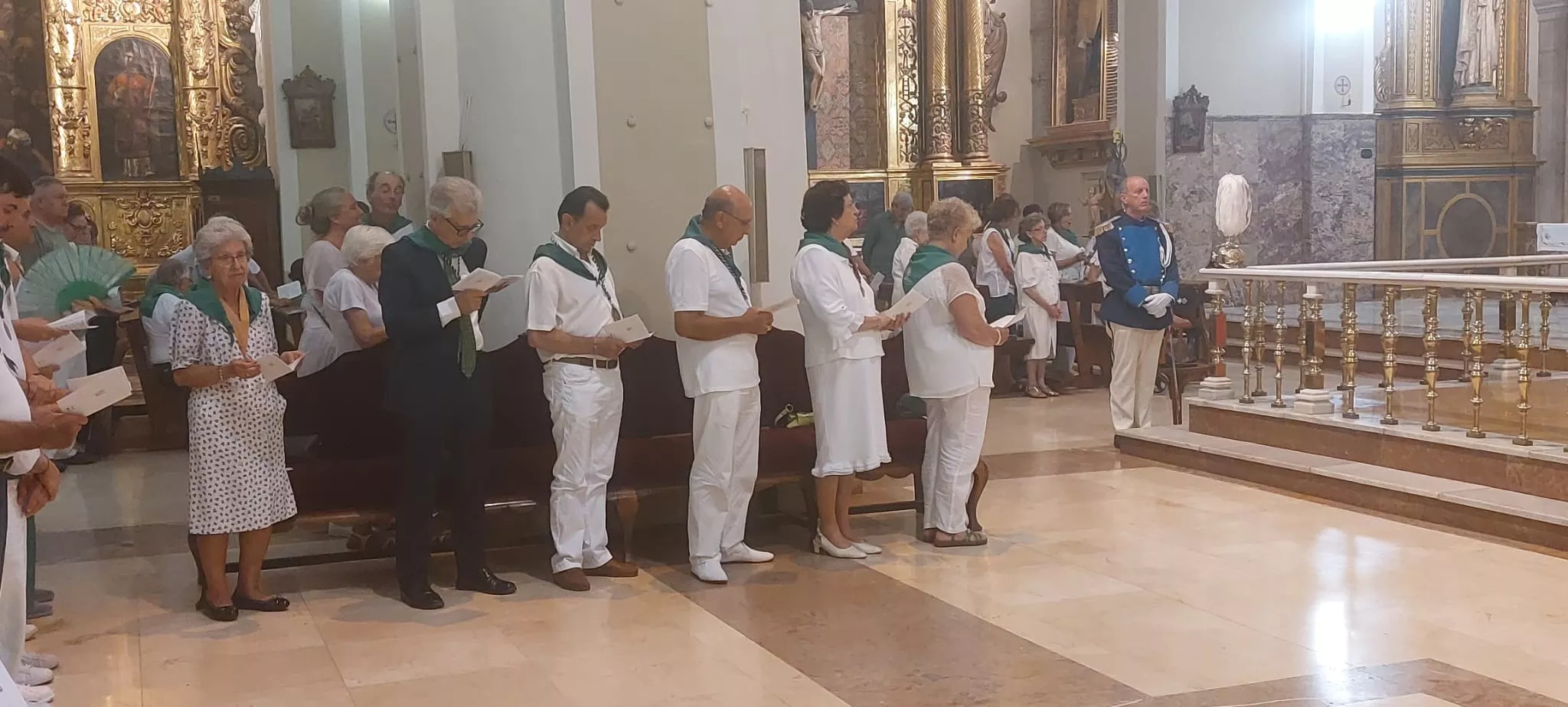 Celebración de las Completas en la Basílica de San Lorenzo.