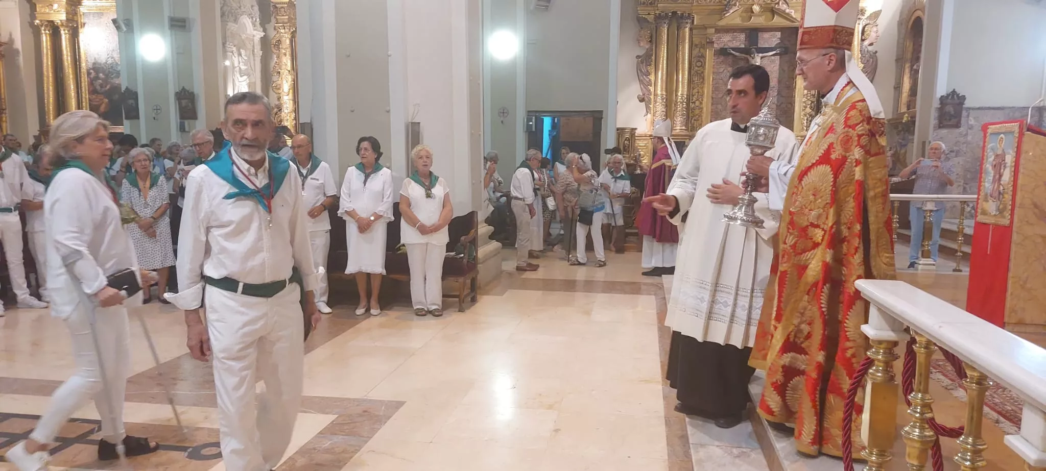 Celebración de las Completas en la Basílica de San Lorenzo.