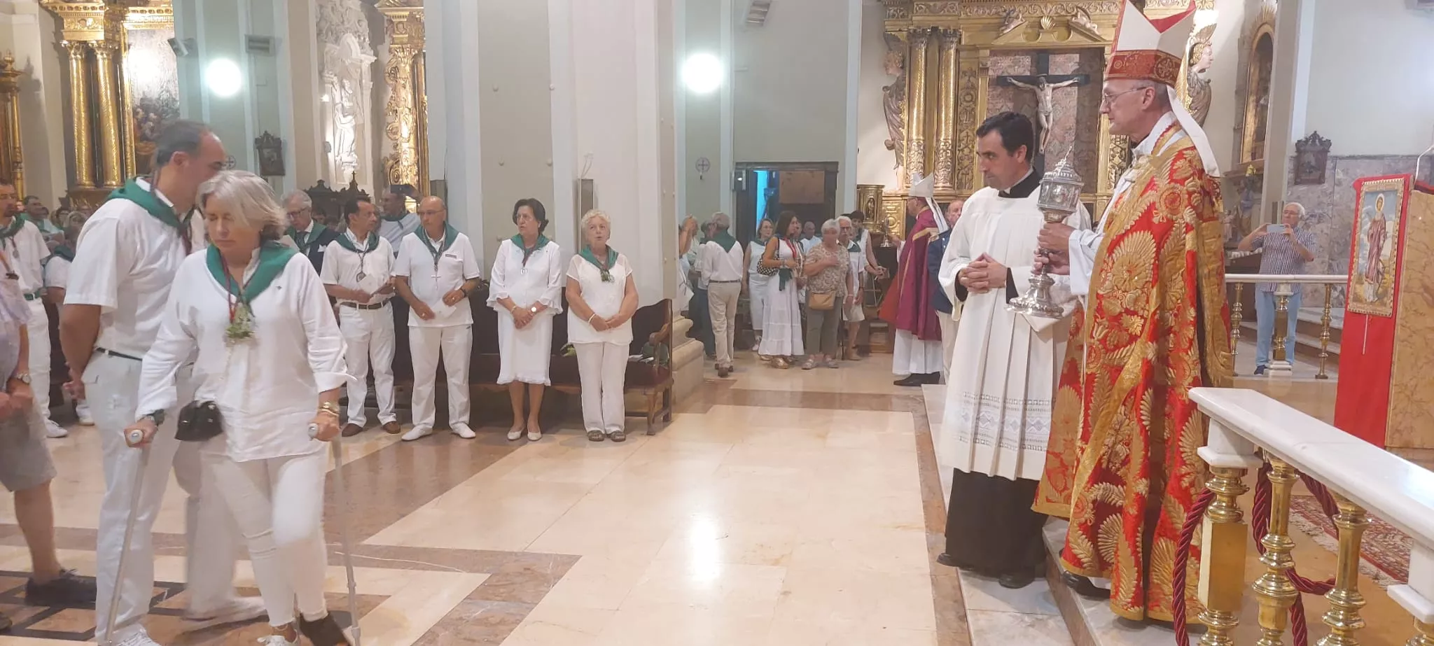 Celebración de las Completas en la Basílica de San Lorenzo.