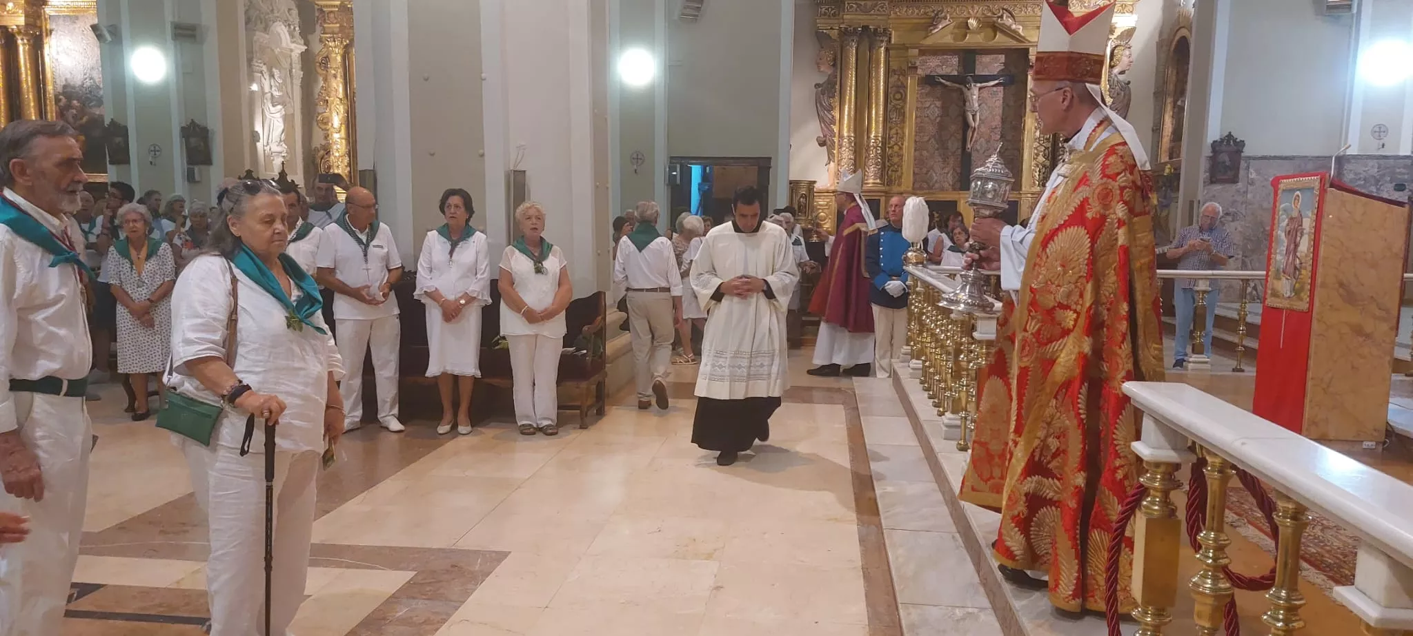 Celebración de las Completas en la Basílica de San Lorenzo.