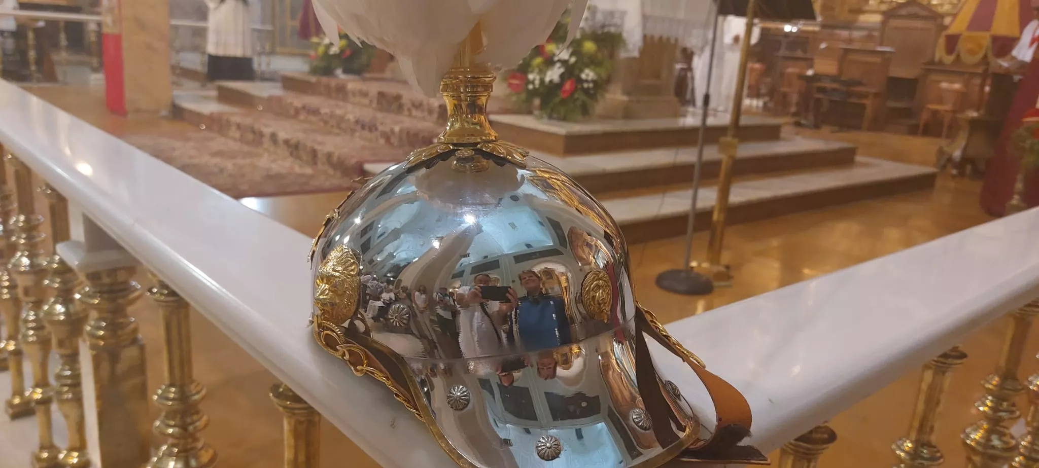 Celebración de las Completas en la Basílica de San Lorenzo.