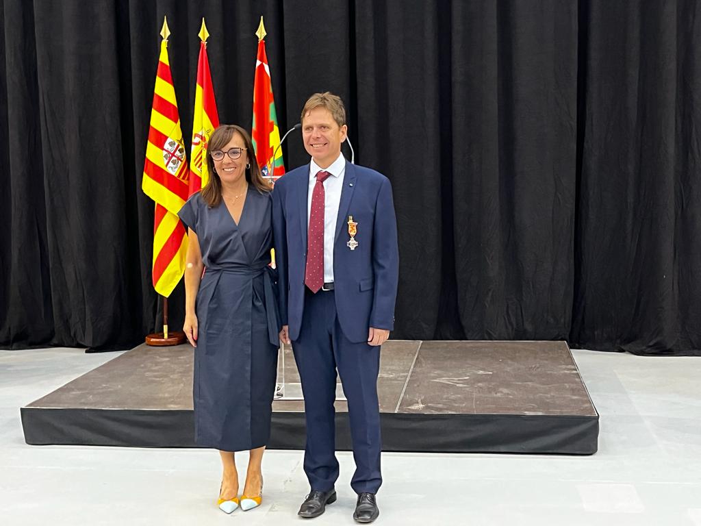 Distinción a Óscar Tesa